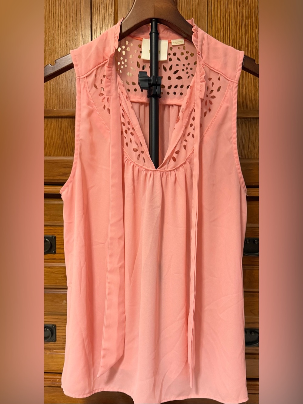 Maeve Anthropologie Luca Tie-Neck Coral Laser-Cut V-Neck Sleeveless Blouse